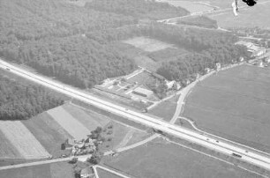 Riegel: Autobahnüberführung bei Riegel