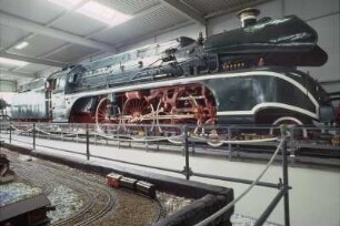 Sinsheim. Vierzylinder Dampflok