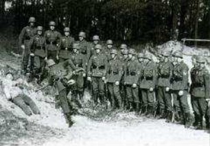 Bajonettübung der Nahkampfschule der Infanterie