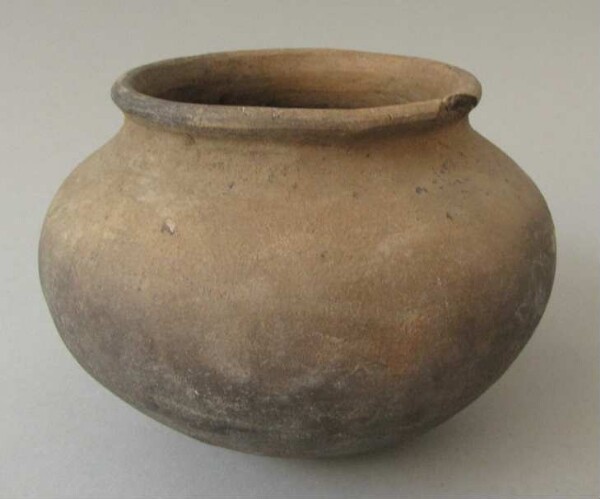 Clay vessel