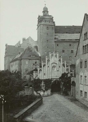 Schloss Colditz, Torhaus und Turm von Süden