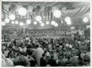 Bockbierfest im Berliner Sportpalast