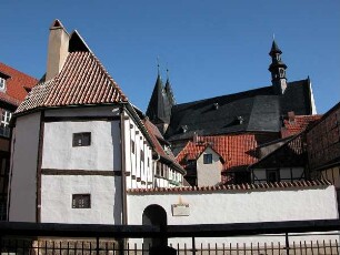 Quedlinburg - Fachwerkhäuser : Historische Fachwerkbauten, aufgenommen in der Weltkulturerbestadt Quedlinburg, ca. 2004