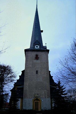 Kirchenansicht von der Turmseite