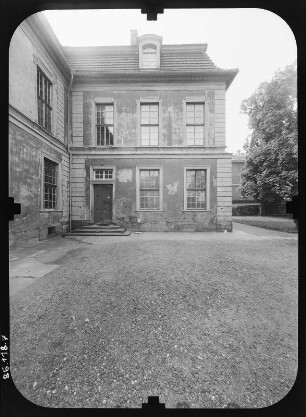 Gotha, Friedrichstraße 5/7. Schloss Friedrichsthal (1707/1708-1711; W. C. Zorn von Plobsheim). Rechter Pavillon am Seitenflügel von Nordwesten