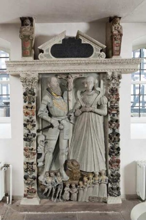 Grabmal für das Ehepaar Volprecht II. Riedesel zu Eisenbach mit Frau