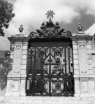 Toranlage (vielleicht in Frankreich)