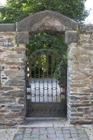 Villa Huesgen — Portal