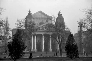 Sofia: Nationaltheater, näher