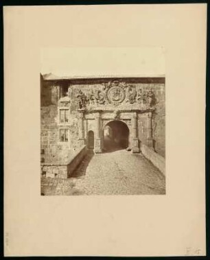 PB 6017, Äußeres Schloßportal. Foto Sinner
