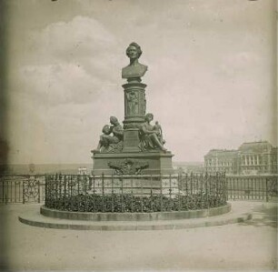 Dresden, Rietscheldenkmal auf der Brühlschen Terrasse