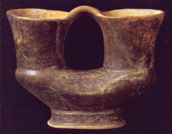 Clay vessel