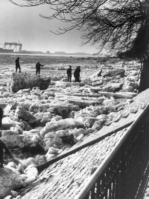 Hamburg-Nienstedten. Der Elbuferweg im Winter