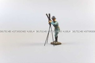 Massefigur: Französischer Soldat mit Scherenfernrohr, stehend