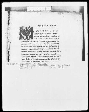 Evangeliar mit Capitulare der Äbtissin Hitda — Initial M(attheus sicut in ordine), Folio 15recto