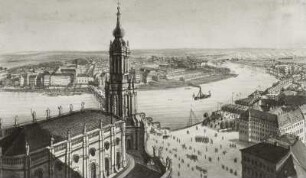 Blick vom Schloßturm auf den Schloßplatz und die Neustadt