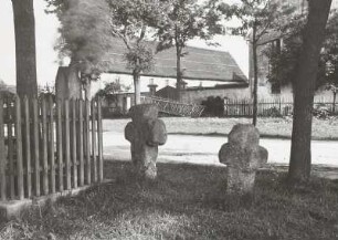 Zwei Steinkreuze : Breitenau, zwei Steinkreuze an der Dorfstraße (D 183 u. D 182)