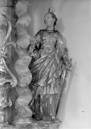 südlicher Seitenaltar — rechte Seitenfigur: Heilige Barbara