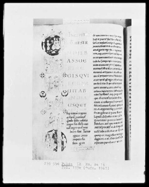 Biblia latina, pars 2 — Initiale I (n diebus), darin sechs Szenen aus dem Buch Esther, Folio 133verso
