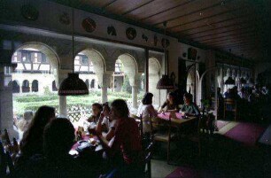 Feuchtwangen: Café im Kreuzgang, innen
