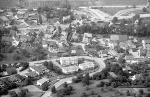Niederweiler: Kurve der Badenweiler Straße
