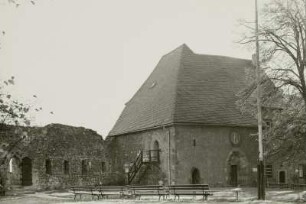 Leisnig, Burg Mildenstein, Hof mit Kapelle St. Martini