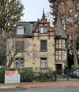 Villa Hubertus; Bad Soden, Königsteiner Straße 117