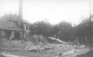 Zerstörter Garten in Dohna am 9.7.1927 : Hochwasserkatastrophe vom 08.07.1927 im Müglitztal. Zerstörter Garten in Dohna am 9.7.1927