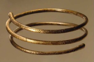 Armring mit drei Windungen