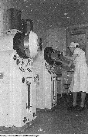 Blutspendedienst, Februar 1956