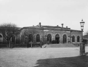 Dresden-Neustadt. Schlesischer Bahnhof (1844-1847, Abriß 1898; Julius Köhler), Abgangshalle. Ansicht von Süden