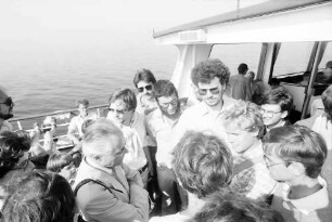 32. Tagung 1982 Physiker; Mainaufahrt: Rudolf L. Mößbauer im Gespräch