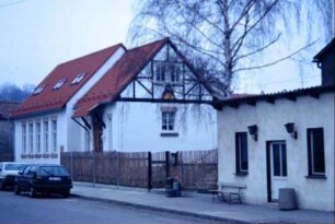 ehemalige Schule, jetzt Gemeindeverwaltung