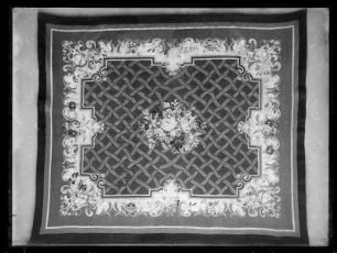 Medaillonteppich mit Blumenornament