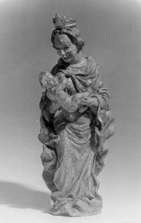 Tonkeramik Rudolf Mogl. Madonna. Ton (vor 1946; R. Mogl)