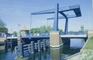 Kahldenbrücke ü. d. Peene in Demin