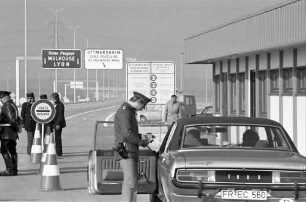 Ottmarsheim: Autobahndreieck Neuenburg - Ottmarsheim; am Gemeinschaftszollamt