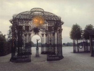 Gitterlaube am Schloss Sanssouci in Potsdam
