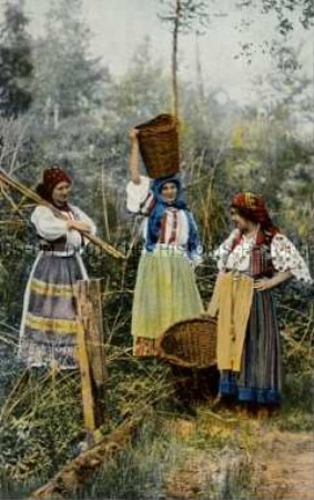 Frauen in ukrainischer Volkstracht