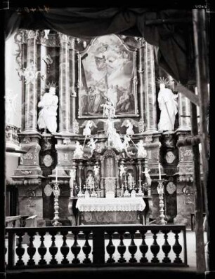 Pfarrkirche; Hochaltar nach der Restaurierung