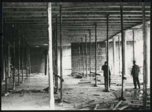 Stadttheater, Krefeld: Rohbau Zuschauerhaus, Baustellenbegehung