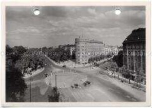 Berlin, Charlottenburg, Am Knie