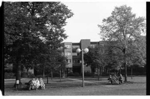 Kleinbildnegativ: IBA Ausstellung, 1984