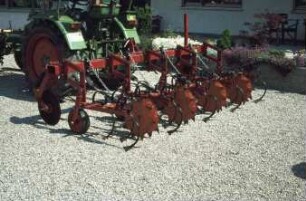 Fotografie: Pflegegerät, Mais, Hackmaschine, Geräteträger, Heckanbau