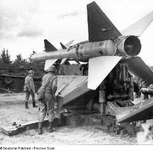 Deutschland . Nationale Volksarmee - Luftstreitkräfte/Luftverteidigung. Taktische Übung der Raketentruppen (Flugabwehr-Raketen)