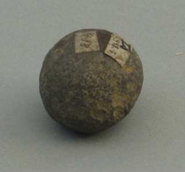 Stone bola