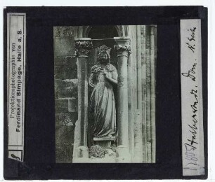 Halberstadt, Dom,unbekannt (13. Jh.), Figuren am Außenbau des Halberstädter Doms : Figur an einem Strebepfeiler des Langhaus-N-Seite