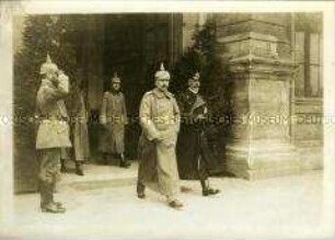 Prinz Heinrich besucht das Hauptquartier des Kaisers