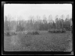 Kompanie-Exerzieren der 11. Kompanie bei Halles (Ortsteil von Péronne, Dep. Somme, Frankreich)
