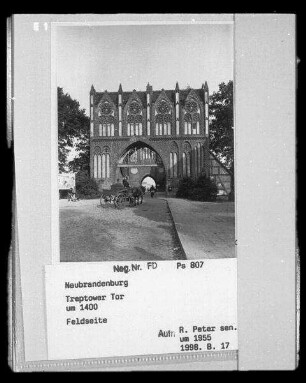 Treptower Tor